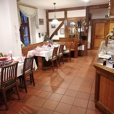 Landhotel Storchenkrug Rühstädt Exteriör bild