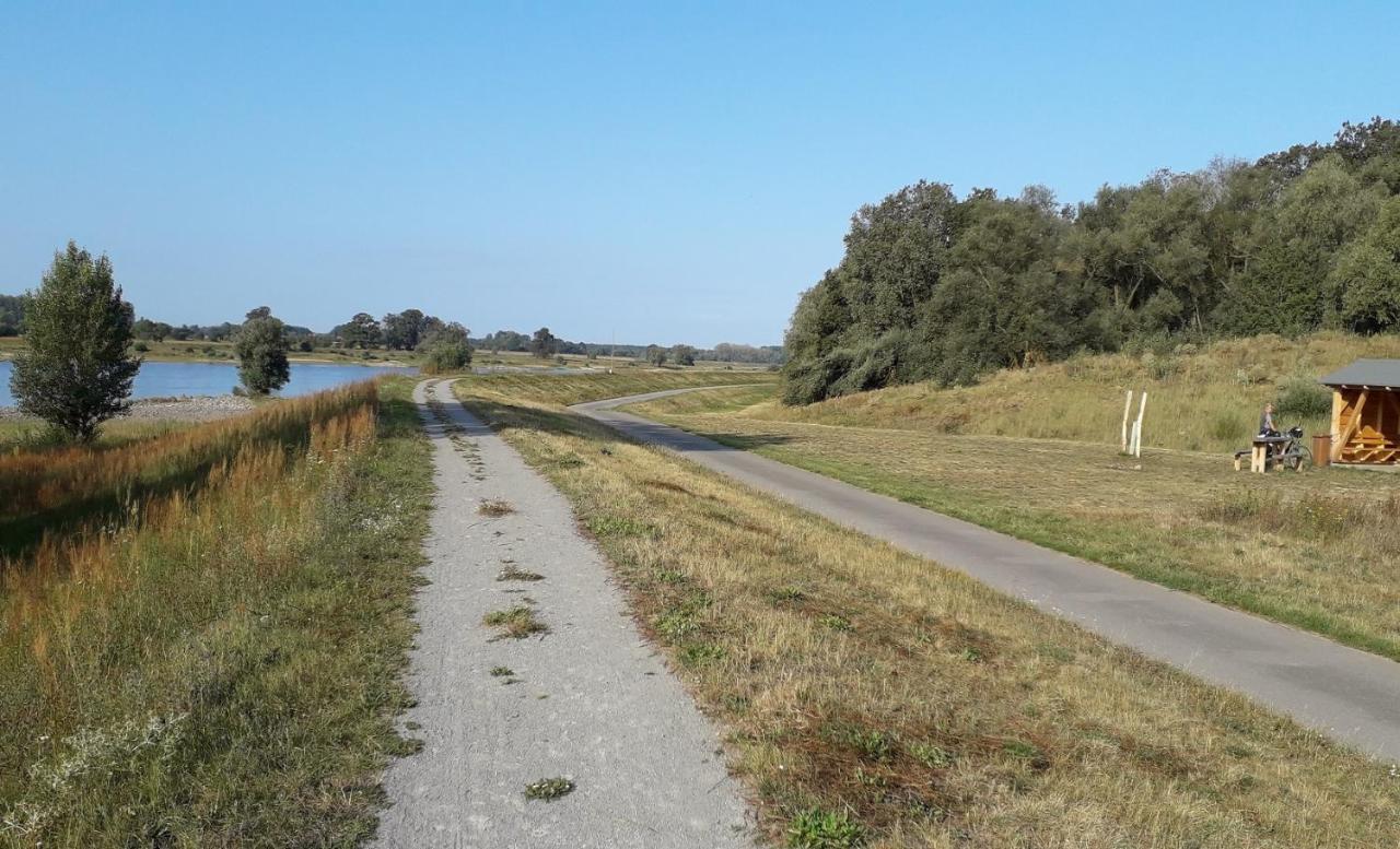 Landhotel Storchenkrug Rühstädt Exteriör bild