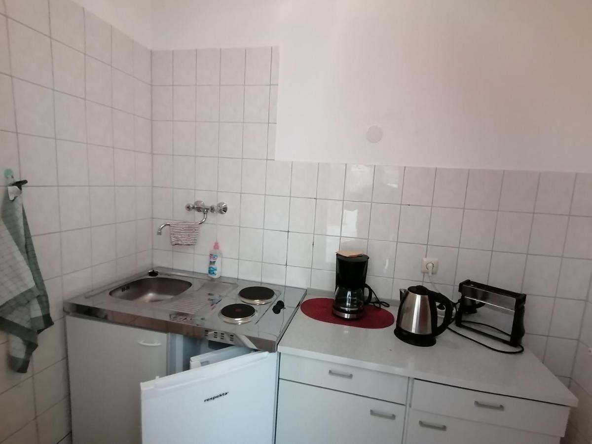 Landhotel Storchenkrug Rühstädt Exteriör bild