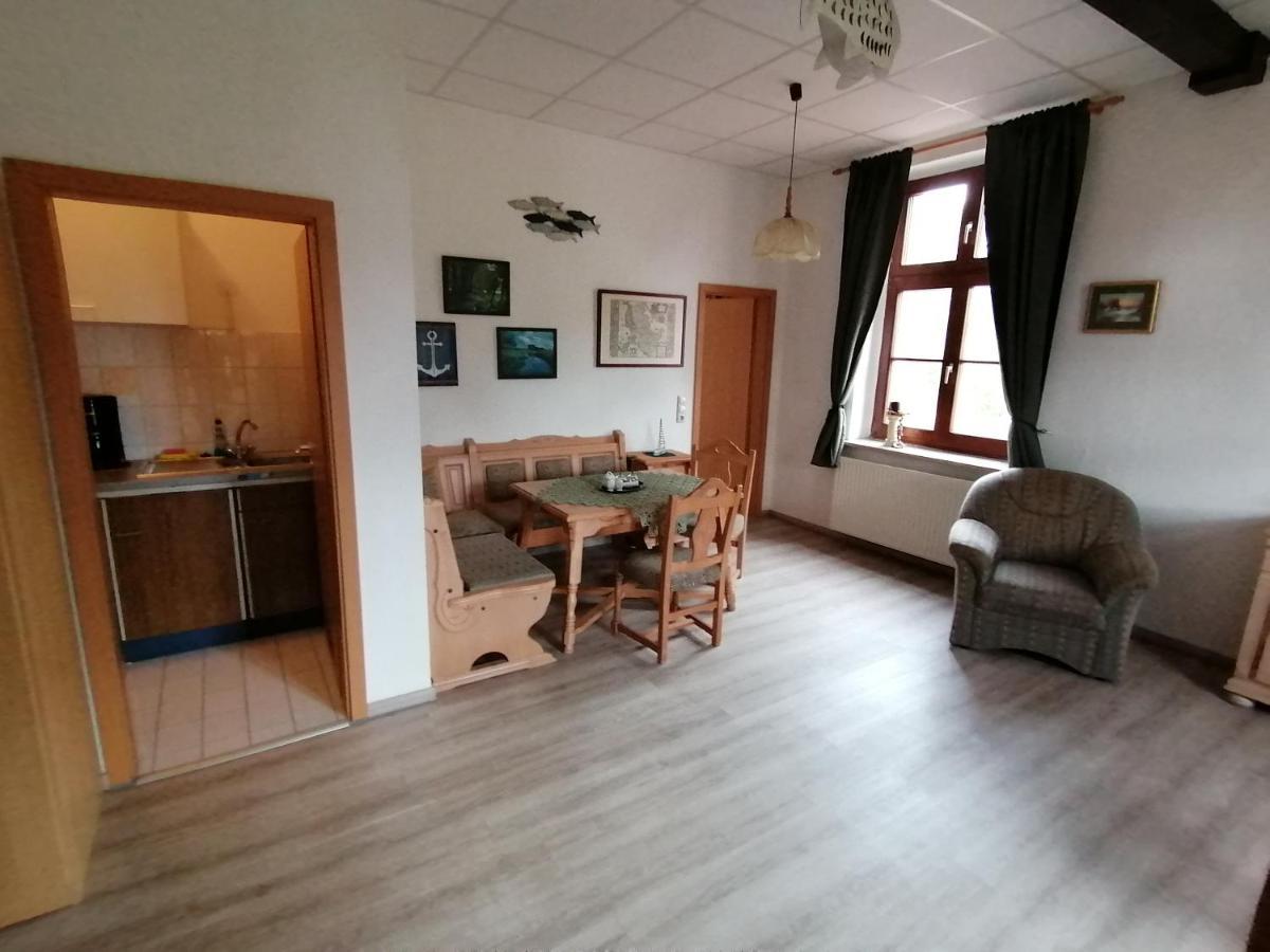 Landhotel Storchenkrug Rühstädt Exteriör bild
