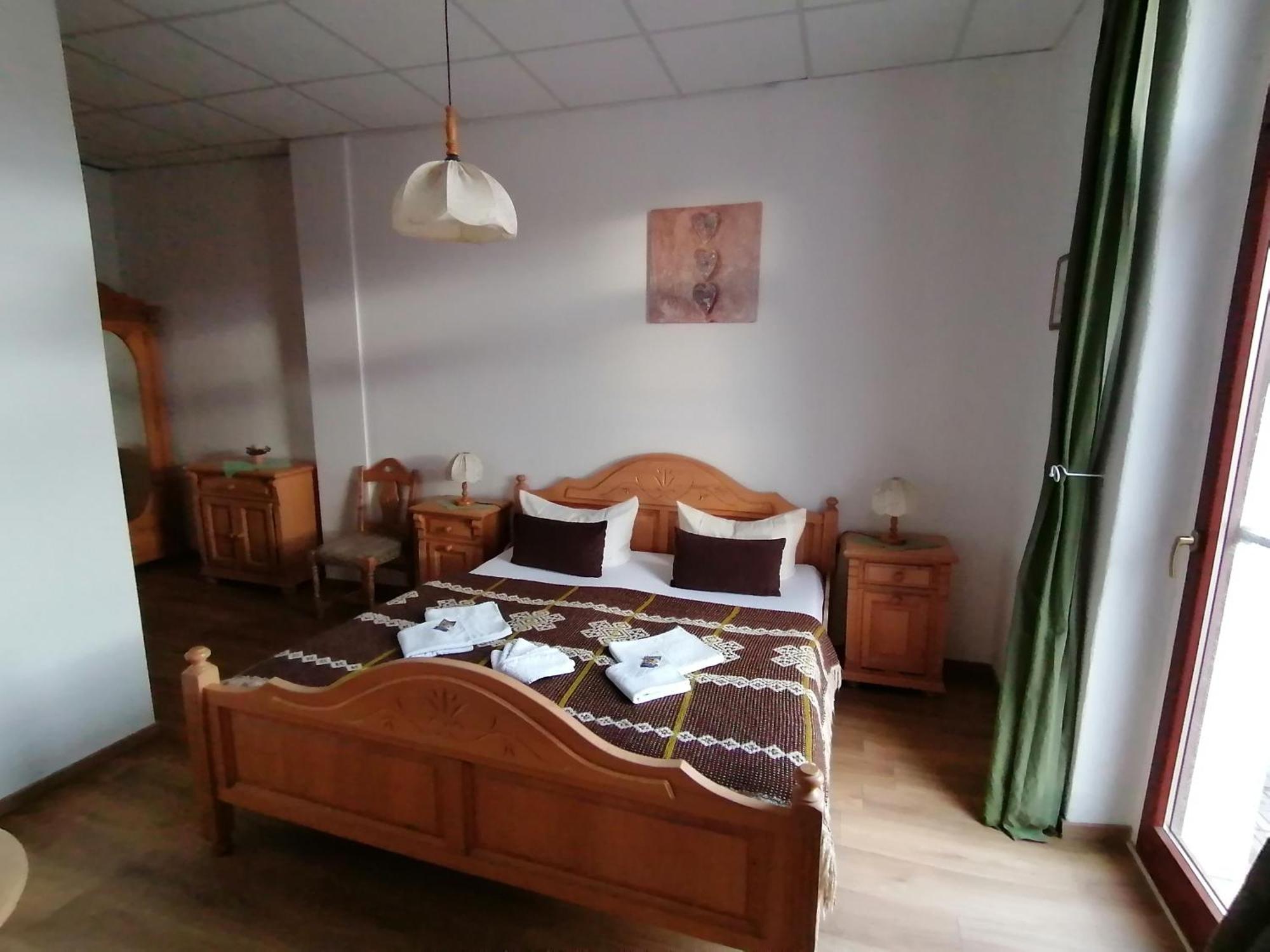 Landhotel Storchenkrug Rühstädt Exteriör bild